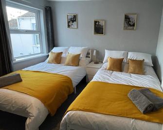 Admiral Blake Guesthouse - Bridgwater - Bedroom