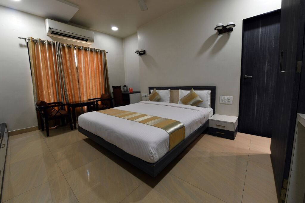 OYO 4155 Hotel The Sudesh - Raipur - Camera da letto