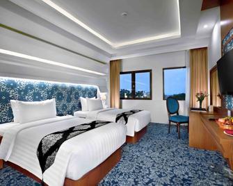 Ck Tanjungpinang Hotel & Convention Centre - Tanjung Pinang - Habitación