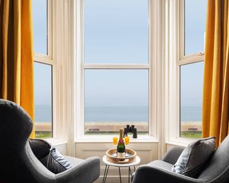 The Kendrick Exclusively for adults - לאנדודנו - חדר שינה