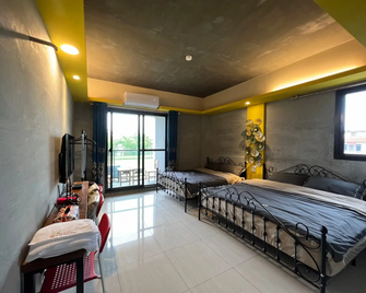 Pearl 150 Homestay - equipped with shared KTV, pool, mahjong and Switch - Dongshan Township - Habitación