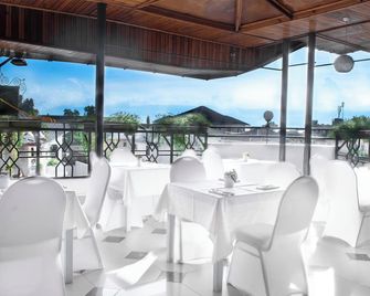 Dolce Vita Resort Hotel - Bujumbura - Restaurant