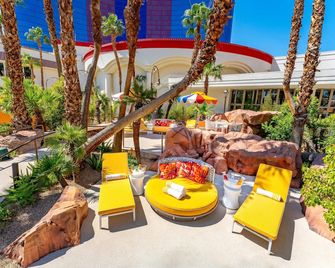 Rio Hotel & Casino, a Destination by Hyatt Hotel - Las Vegas - Piscina