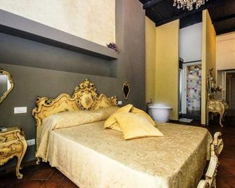 B&B Suite Palazzo Luciani - Salerno - Schlafzimmer