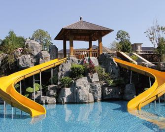 Hot Spring Resort Jingmin - Xiamen - Pool