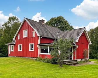 2 Bedroom Beautiful Home In Gislaved - Gislaved - Rakennus