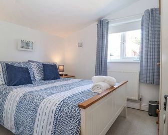Green Gate Cottage, Pet Friendly, With Open Fire In Reydon - Southwold - Bedroom