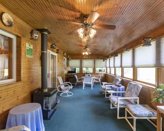 4br Home W/ Country Setting & Farmland Views (Lancaster, Pa, Usa) - Bird in Hand - Lounge