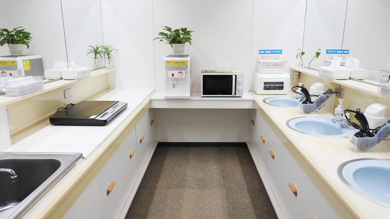 Capsule Hotel The Inn