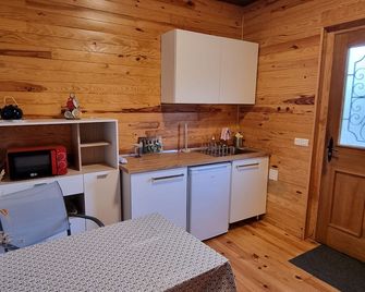 La Salvetat - Studios de vacances - Les Tables Aux Vaches - La Salvetat-sur-Agout - Kitchen