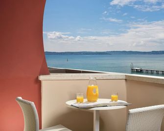 Hotel Continental Wellness & Spa - Sirmione - Balcón