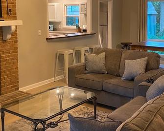 Remodel Cottage with Pond on Three Acres - Delmar - Living room