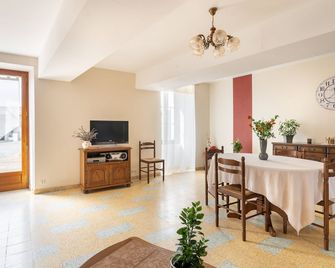 Bocage - Val-en-Vignes - Comedor