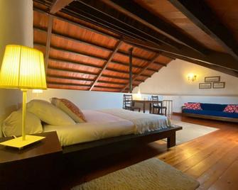 Casa da Adega - Charming Cottage - Ourém - Bedroom