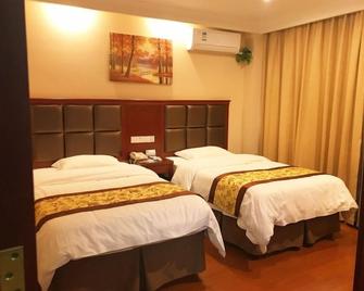 Greentree Inn Maanshan East Dangtu High-Speed Railway Station Rt-Market Hotel - Ma'anshan - Bedroom