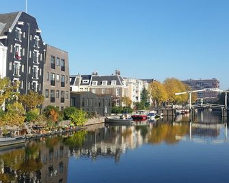 Central & Quiet Canal Apartment - Amsterdam - Outdoor view
