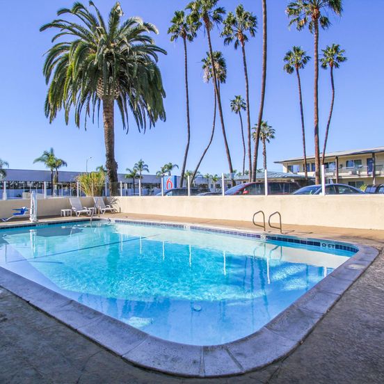 Motel 6 San Diego Airport Harbor image 1
