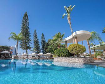 Stamatia Hotel - איה נאפה - בריכה