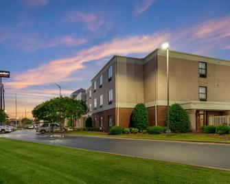 Comfort Suites Oxford I-20 exit 188 - Oxford - Budova