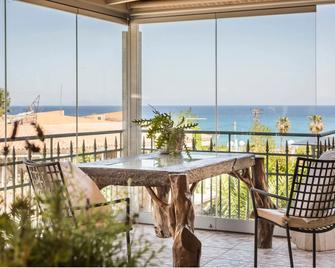 Captain's House Hotel - Skala - Balcony