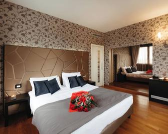 Hotel Motel Prestige - Grugliasco - Спальня