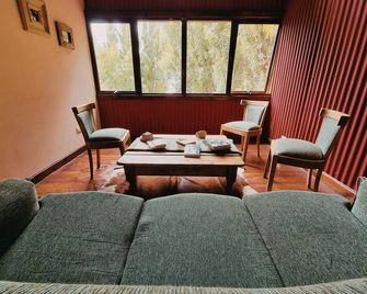 Hosteria Cauquenes De Nimez - El Calafate - Salon
