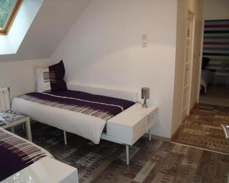 au clair de lune - Quincy - Habitación