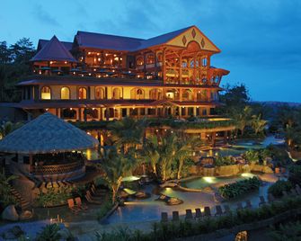 The Springs Resort and Spa at Arenal - לה פורטונה - בניין