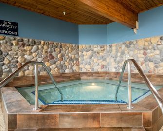 Grand Superior Lodge - Two Harbors