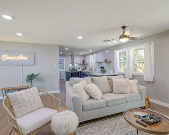 Temple Family Home 4 Mi to Dtwn! - Temple - Oturma odası