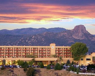 Inn at Eagle Mountain - Fountain Hills - Building
