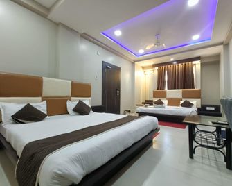 Hotel Devraj Palace - Maheshwar - Bedroom