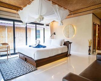 Long Beach Chalet - Sha Extra Plus - Ko Lanta - Bedroom