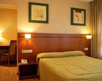 Hotel Hhb Pontevedra Confort - Pontevedra - Habitación