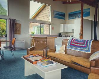 Stunning views of the Parinui - Punakaiki - Living room