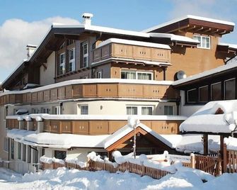 Penthouse in Niederau by Ski Lift & Panoramic Views - Niederau - Building