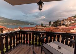 Villa Varosh - Ochrid - Balkón
