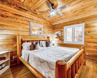 Breathtaking Pike's Peak View from Adorable Mountain Cabin - Divide - Habitación