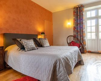 Manoir d'Orbé - Le Puy-Notre-Dame - Habitación