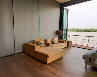 Bangpakong Boat Club - Bang Pakong - Living room