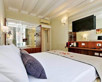 Piazza Venezia Grand Suite - Roma - Camera da letto