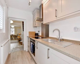 Quaint Cottage Oasis in Central Henley - Henley-on-Thames - Kitchen