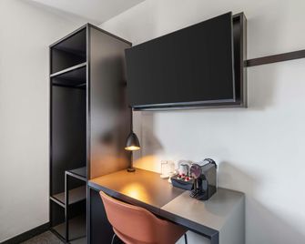 B&B Hotel Freiburg-Süd - Freiburg im Breisgau - Room amenity