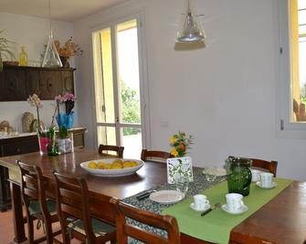 Il Giardino B&B - Castelvetro di Modena - Dining room