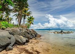 Vale Sekoula, Private Villa on the Ocean with Pool - Taveuni Island - Beach