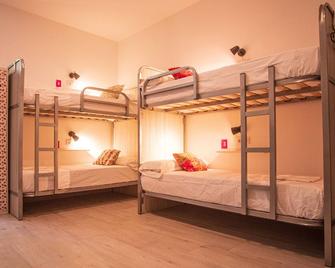 La Flamenka Hostel - Siviglia - Camera da letto