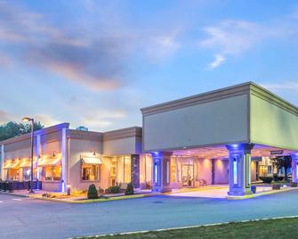 Quality Inn & Conference Center - Brattleboro - Building