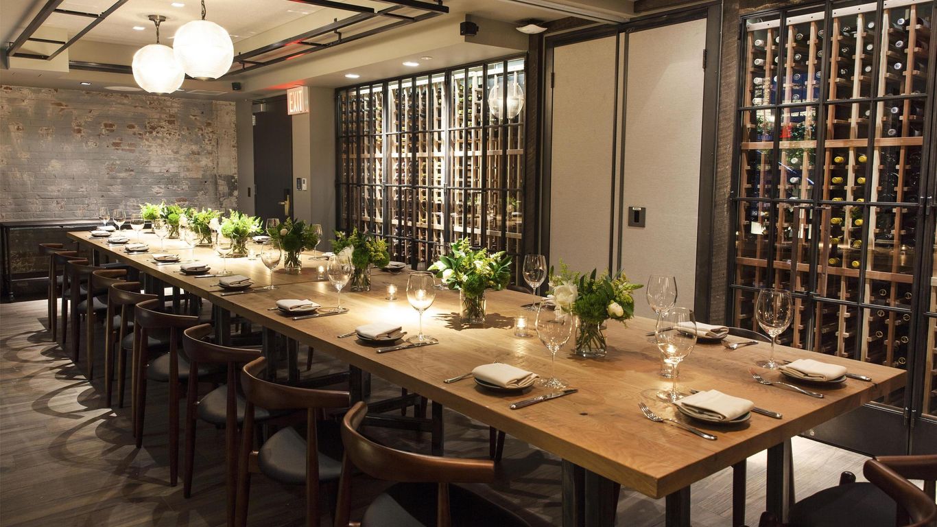 بارك ساوث هوتل، بارت أوف جاي دي في باي حياة