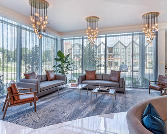 Cambria Hotel Waco University Riverfront - Waco - Lobby