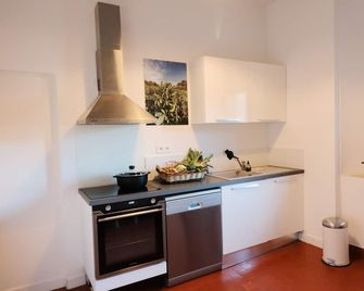 Apartment on the farm - La Ciotat - Cocina